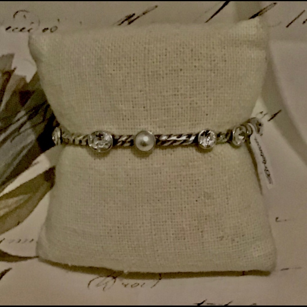 Brand new with tags Brighton bracelet with crystals and pearls. Stunning piece.